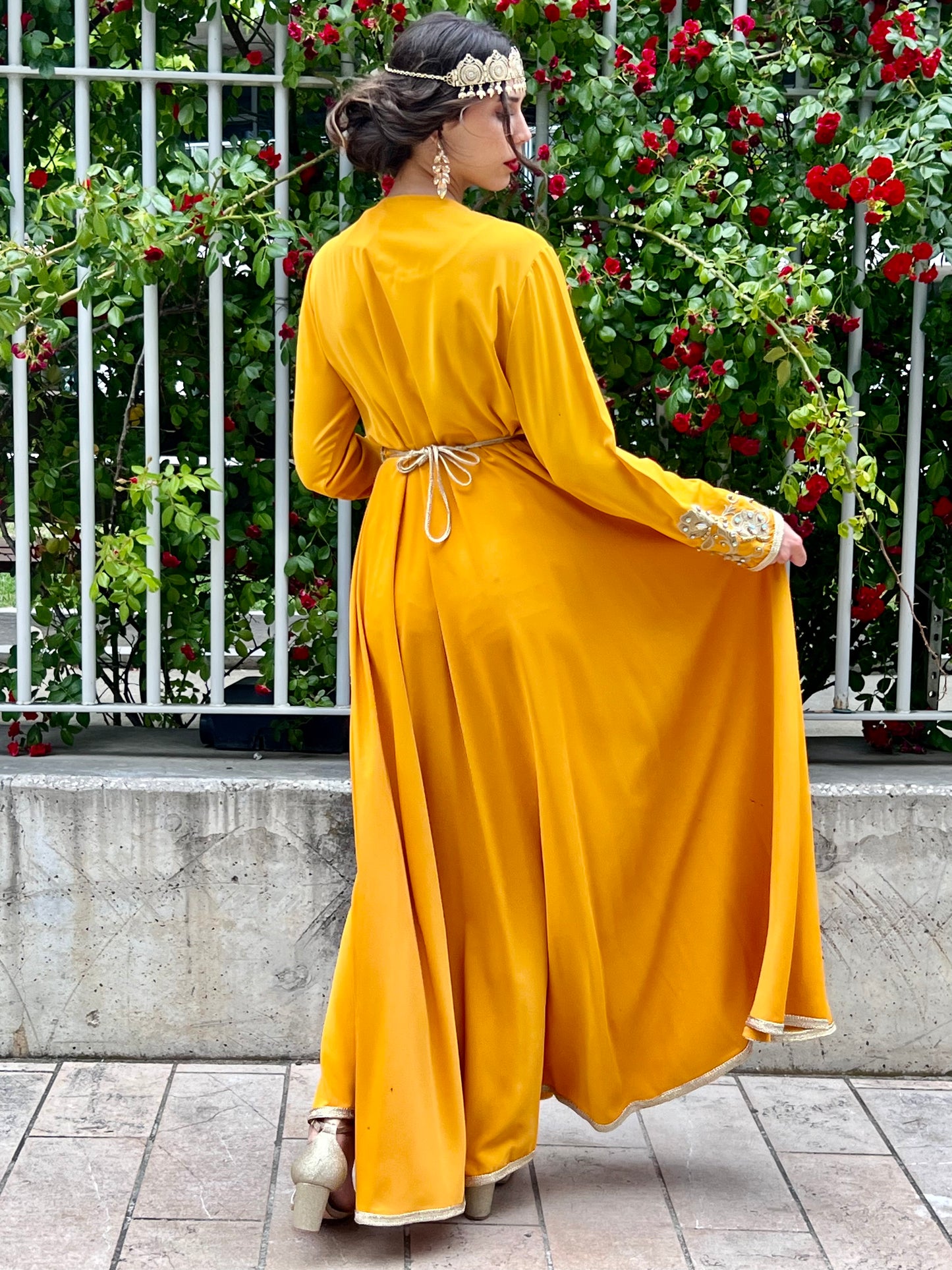 Découvrez le Caftan "Niort" - Élégance et Tradition