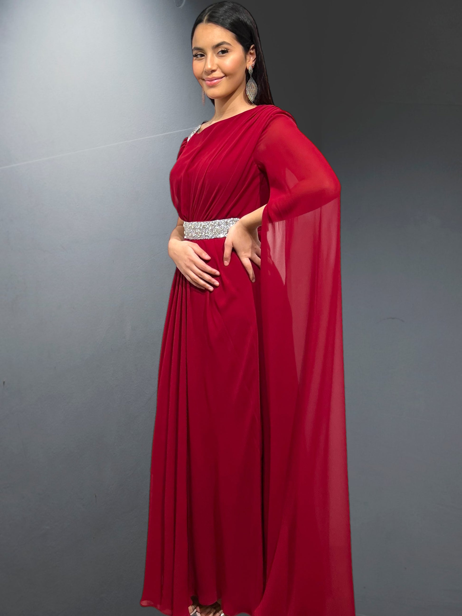 Robe de soirée "Aubervilliers" d'Amir Couture incarne la quintessence de l'élégance - AmirCouture 