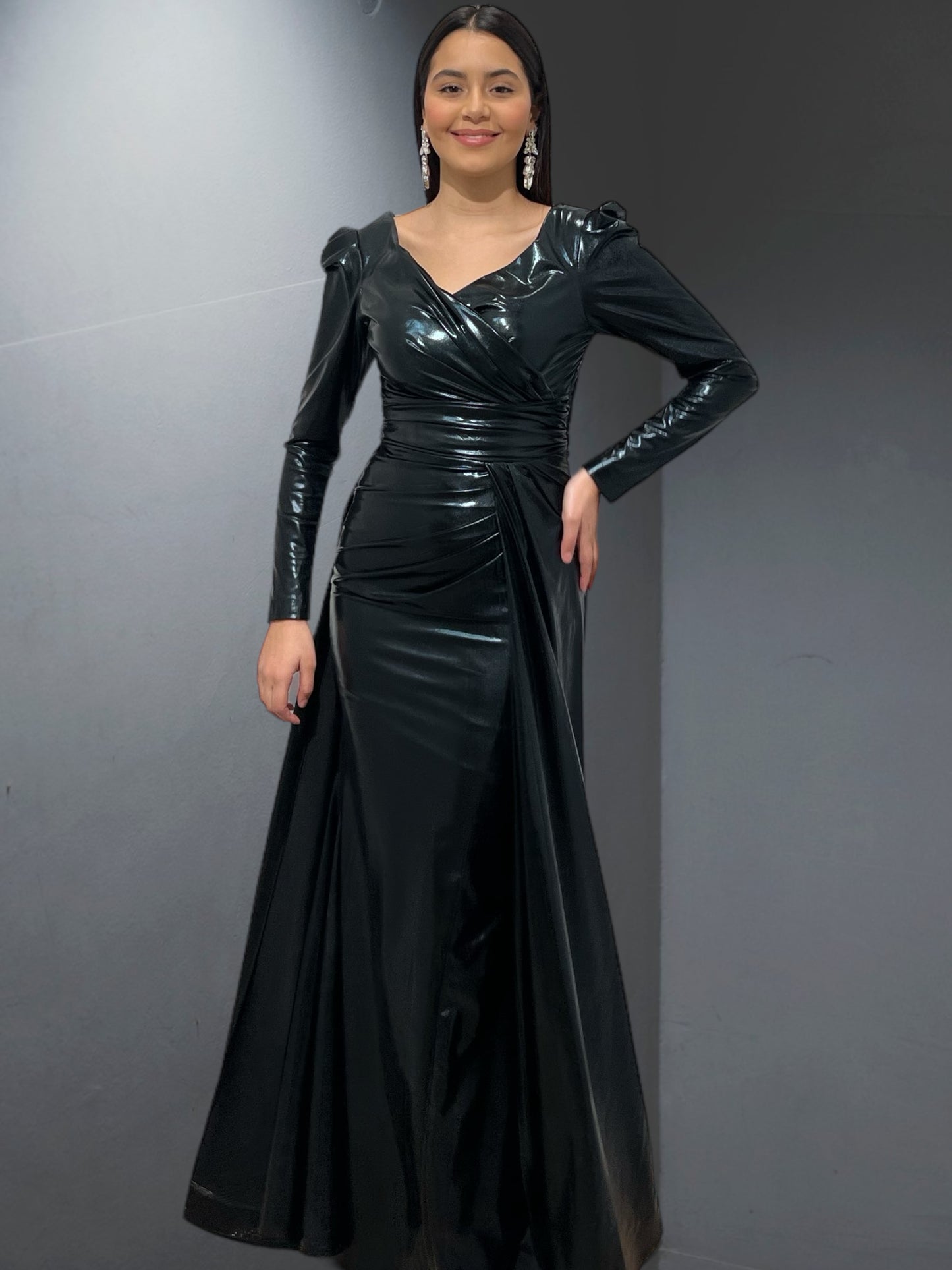 Robe de soirée "Brest" est une création exquise proposée par Amir Couture - AmirCouture 